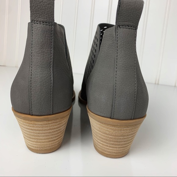 DOLCE VITA PERFORATED SHER LEATHER GRAY BOOTIES - Picture 5 of 7